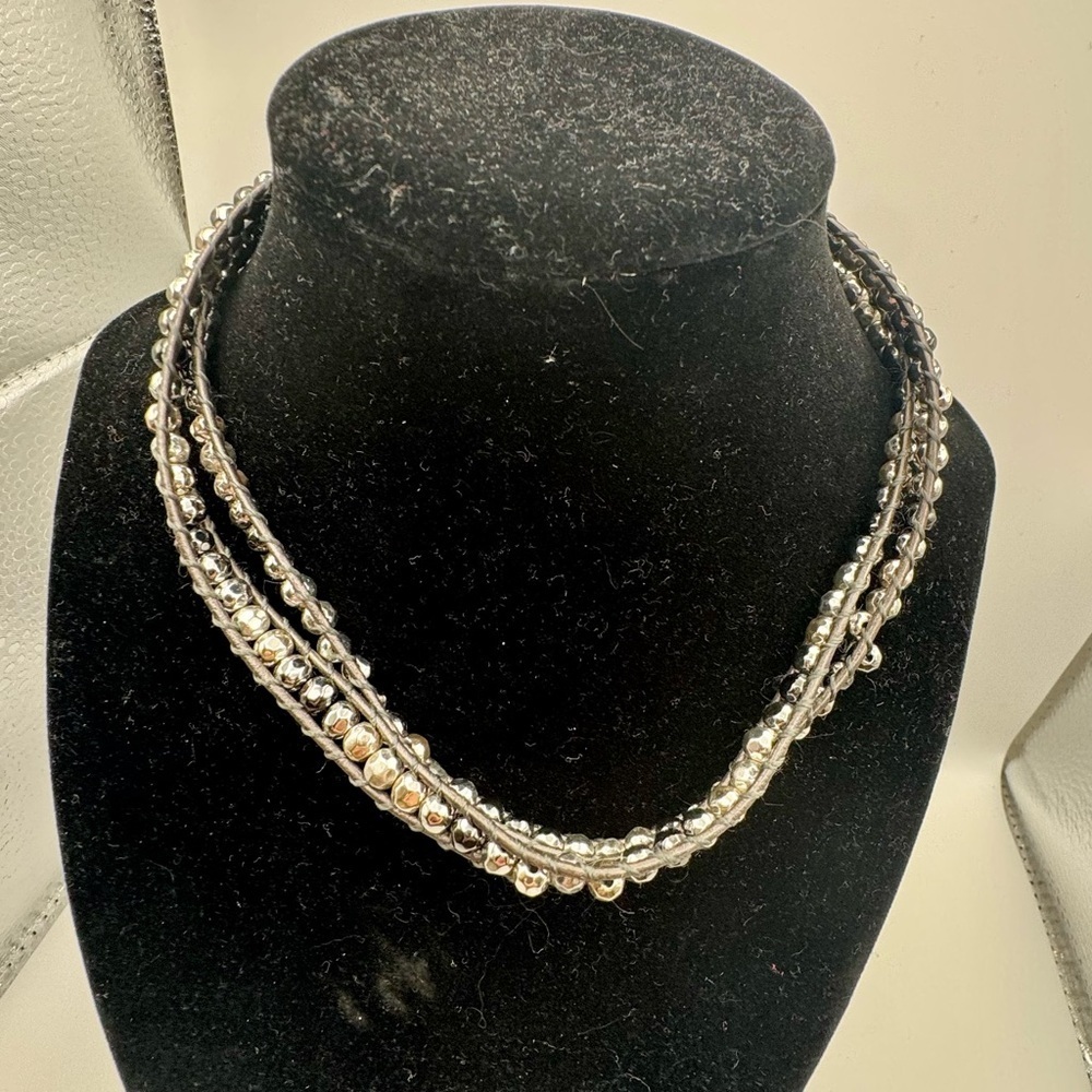 Premier Designs Mixed Material Beaded Silver Leather Necklace - Picture 3 of 6